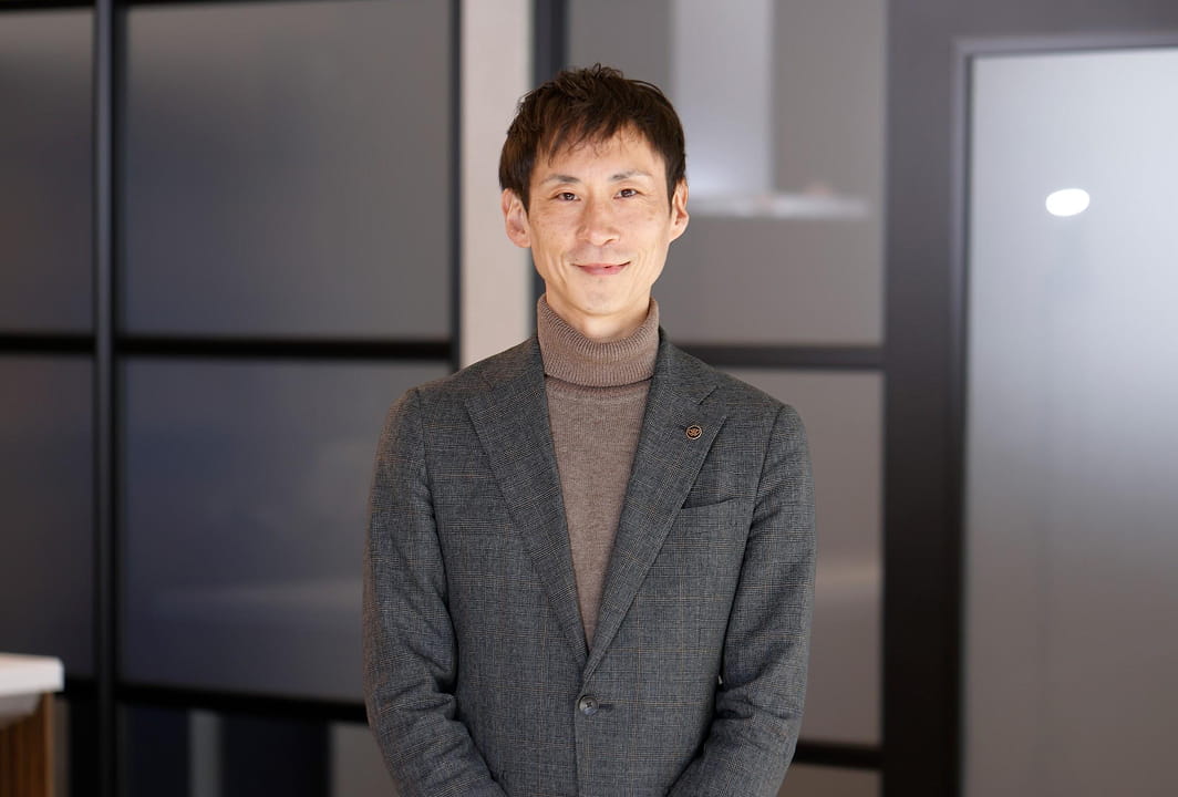 妻城 圭志 / 営業